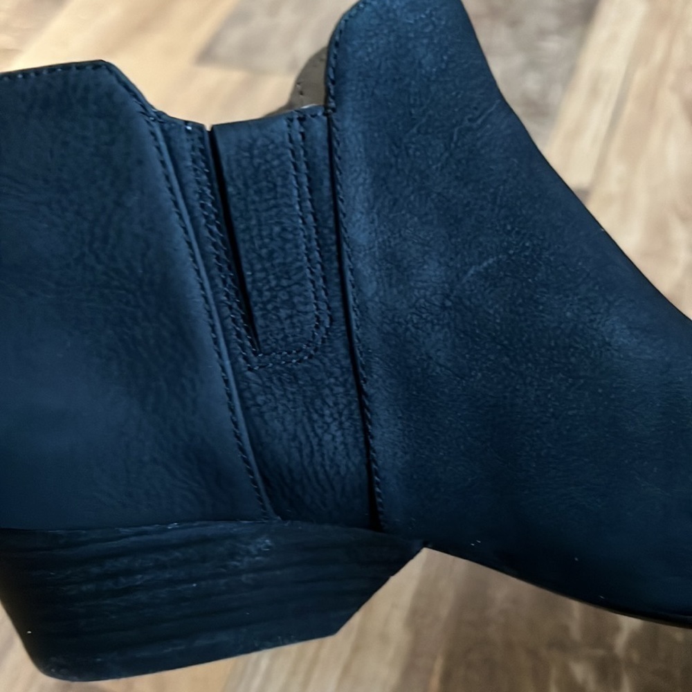 Naturalizer Gemi Booties View 5